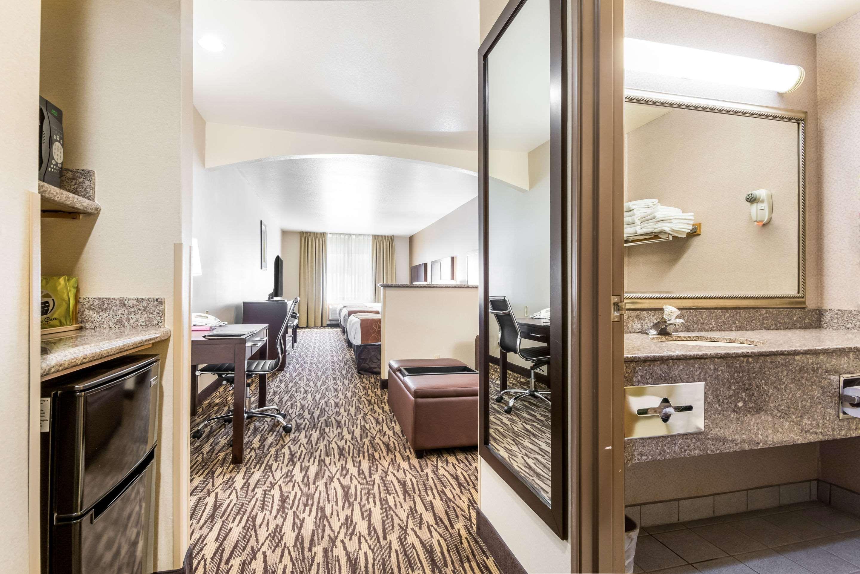 Comfort Suites Portland Airport Exteriér fotografie