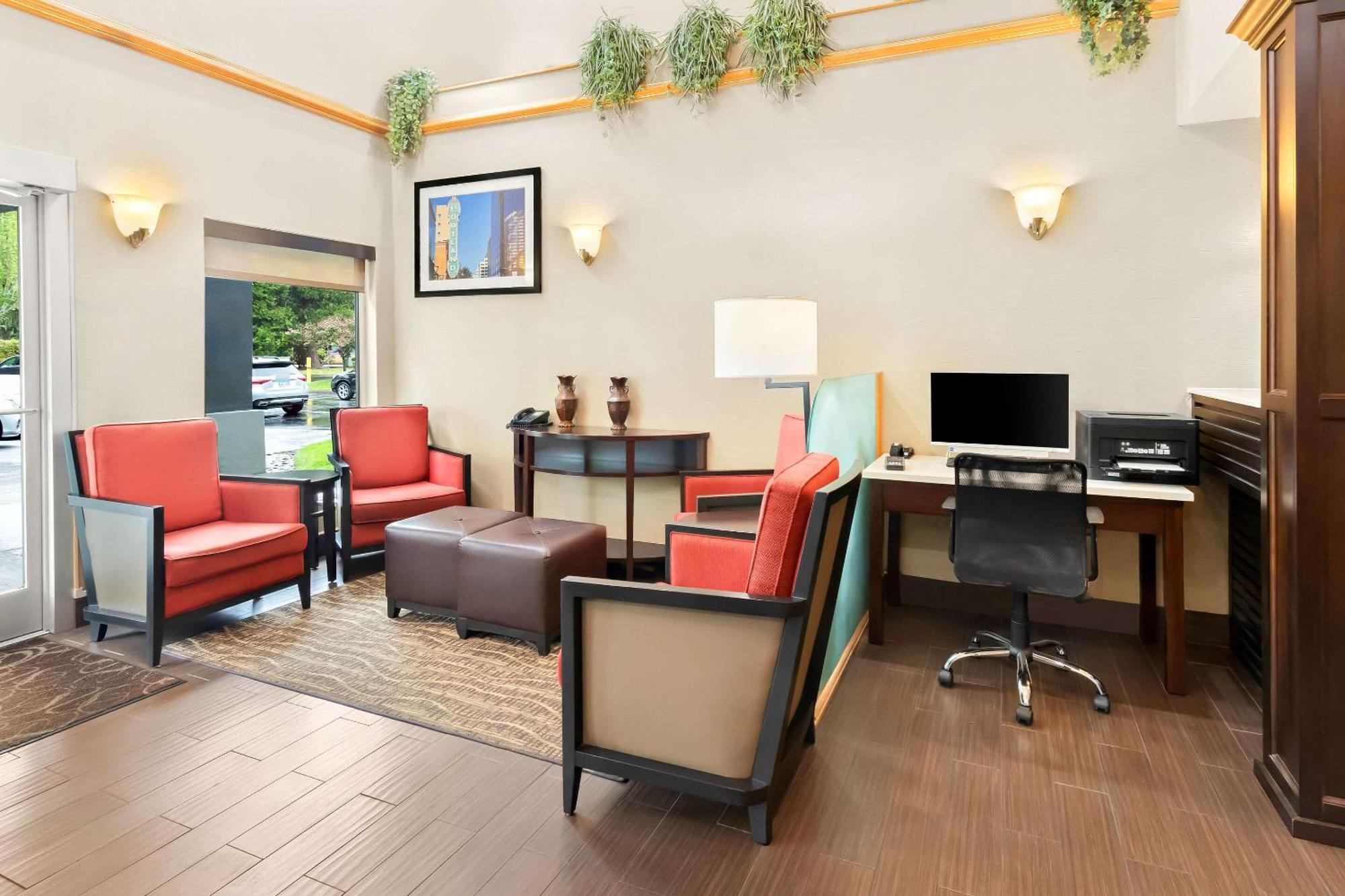 Comfort Suites Portland Airport Exteriér fotografie